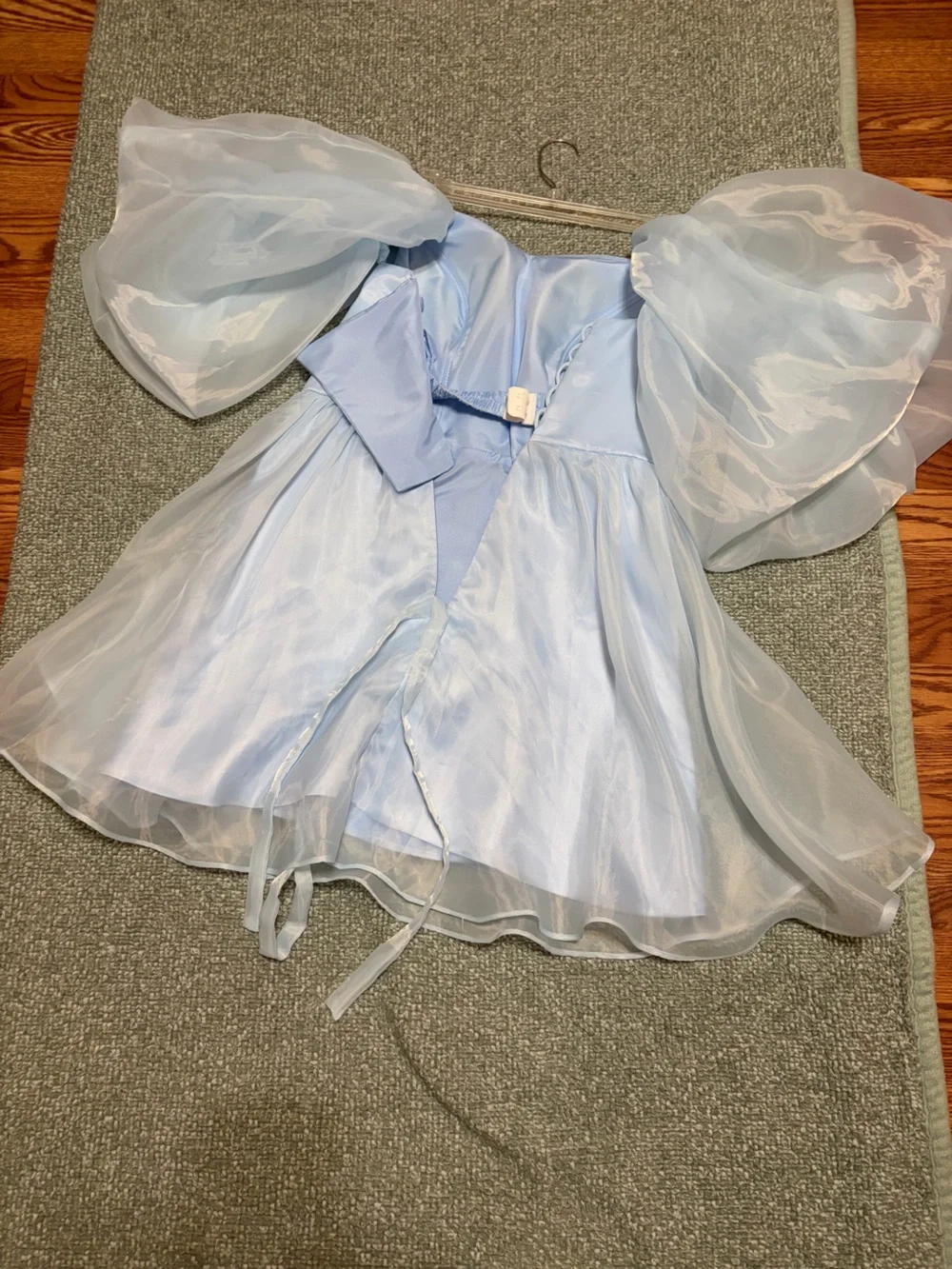 Amazon Essentials Light Blue Puff-Sleeve Princess Dress